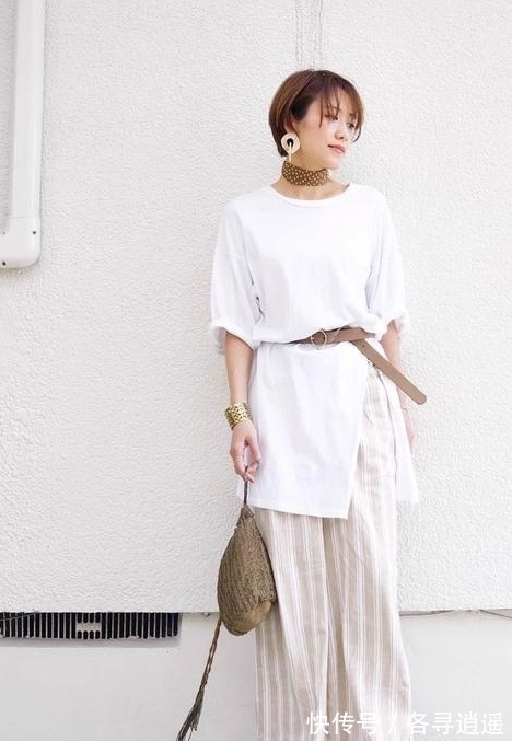 女人味 春季穿衣气质很重要,瞧这位44岁妈妈的穿搭,不显身材也有女人味