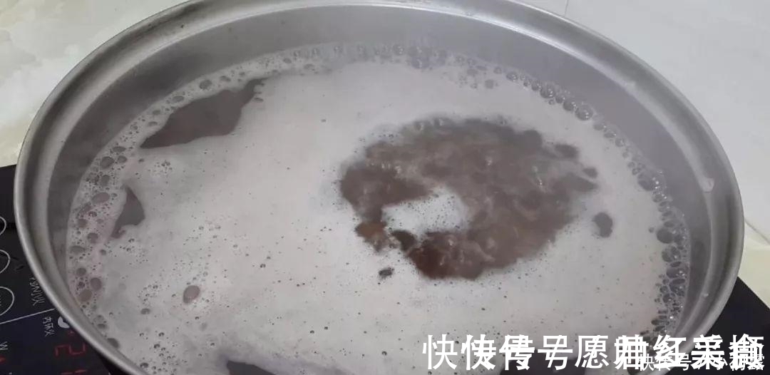 红薯这样做才最好吃,一蒸一切,比豆沙糕都好吃,一口一个真解馋