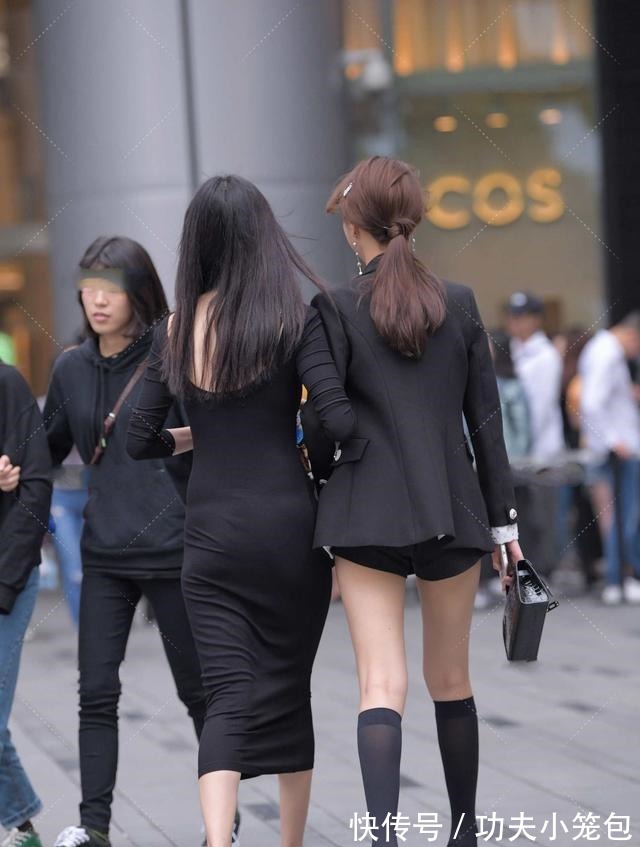 短裤 黑色西装怎样搭配才能更时尚搭配黑色短裤,解锁全新黑系穿搭!