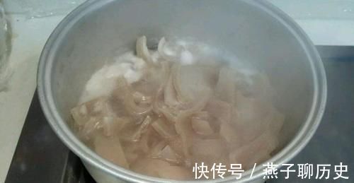 油脂|做猪皮冻时，只用猪皮是不行的！多加这“东西”，皮冻好吃不油腻