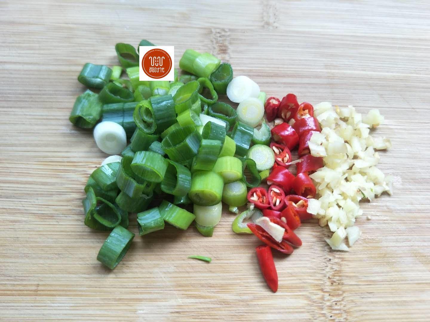 厨路|家常下饭小炒，成本不过2元，简单炒一炒，比吃肉还下饭！