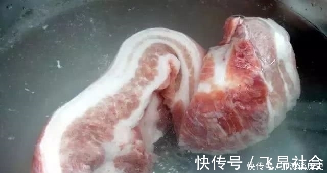 冻肉里滴几滴,不管有多硬,10分钟速化还去腥,看完又学一招
