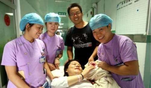 二胎|“头胎顺产,二胎再顺怎么了?像你这种坚持剖腹产的人,太自私”