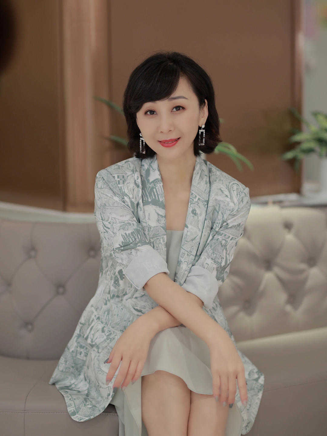 优雅|成熟女人的气质，穿搭温柔又优雅，简约又不简单