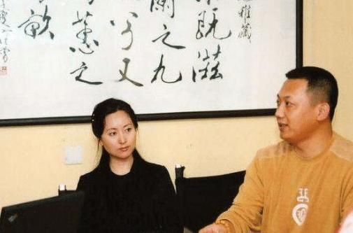  娇妻|“林黛玉”病逝13年，陪她出家的丈夫还俗再婚，娇妻样貌成焦点