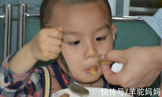 汤泡饭|孩子明明吃得很多,但就是不长肉也不长高,并非生病而是吃错了