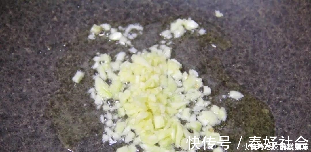 韭苔炒香干|它被称为肠道“推粪机”,润肠效果极好,排出体内宿便一身轻松