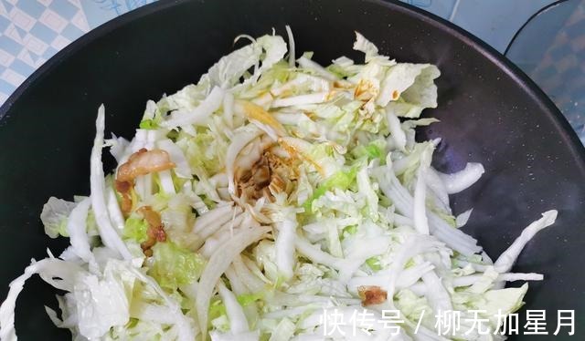 白菜最好吃的做法,爽脆入味不出水,开胃又下饭,上桌就光盘!