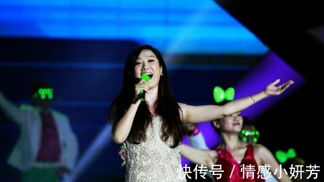 月亮之上|草根明星出道凤凰传奇越来越火,冠军阿宝从年入千万到“吃软饭”