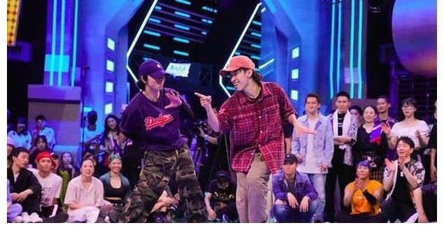 街舞4决赛后, 孙红雷准备上门去张艺兴黄渤家蹭饭喝酒, 理由超搞笑