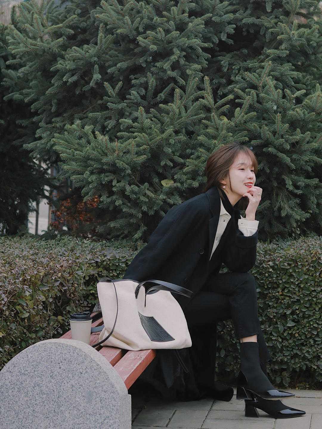 膝盖|初冬的正确打开方式,大衣+靴子才是王炸组合,简直太保暖