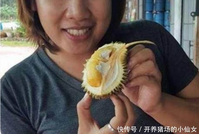 婆婆|婆婆在菜市场买榴莲种子种,悉心照料后,竟长成这种模样!