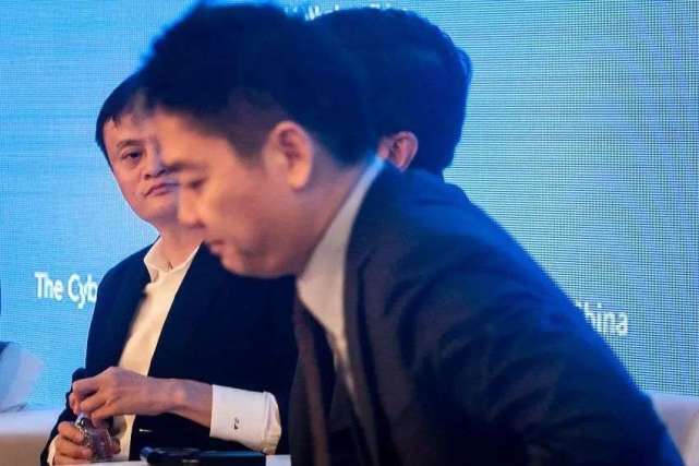 事业群|马云唯一出路是不断学习刘强东?