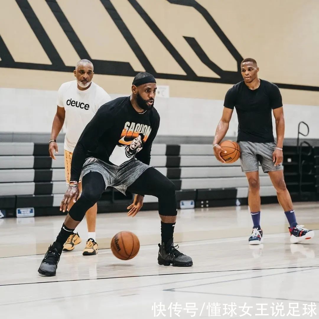 b从1打到5！NBA史上最全能的球员！詹姆斯是如何做到的？