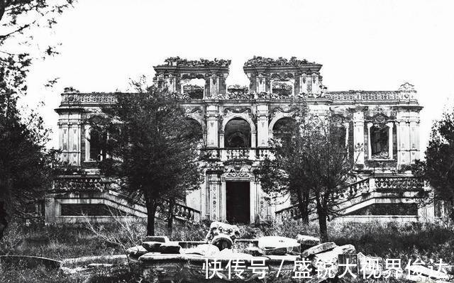 万春园|140年前的圆明园老照片：那时主体还在，图1是海晏堂十二生肖兽首