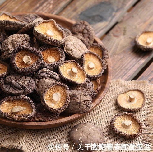 都是干香菇,“花菇”“冬菇”有啥不同?区别太大了,不懂别乱买