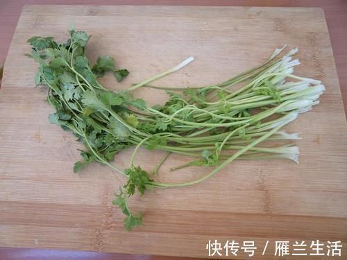 烦恼|家里再穷也不能缺这菜，每周吃1次，补钙补血，身体健康没烦恼