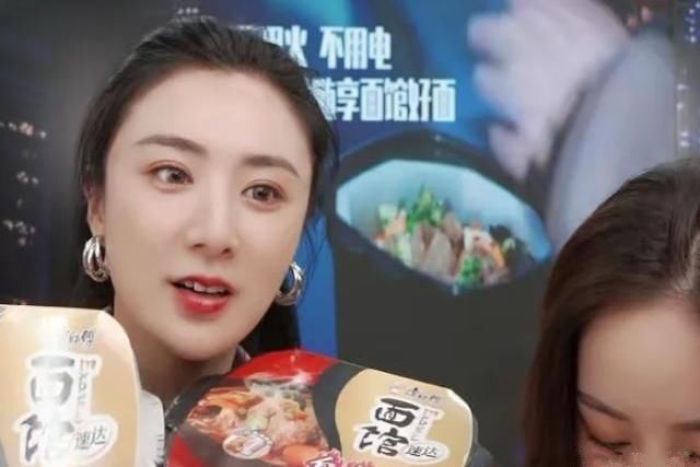 新款|一晚卖出8万盒康师傅新款泡面,魅力有多大里面真有大块牛肉