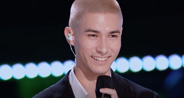 创造营2021开播,槽点与亮点齐飞,“世界的参差”中,你pick谁?