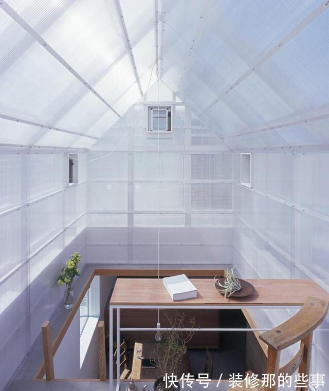 房屋|这个不到80平的小宅,只因为一个巧妙的构思,就变成了下沉式别墅