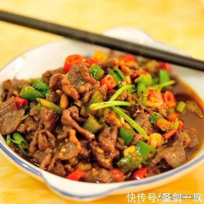 青菜椒|味道鲜美的10道家常菜，荤素搭配，好吃不腻，在家也能轻松当大厨