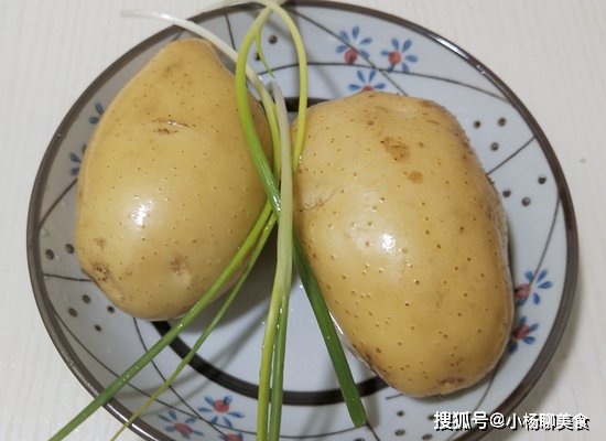 想吃|夏天这菜是个宝，几块钱拌一盘，吃一口就停不下来，吃了还想吃