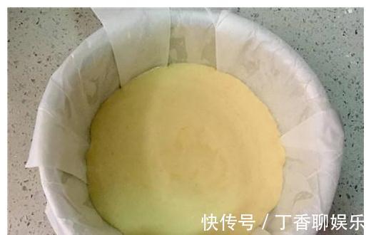 蛋糕|适合新手的蛋糕，柔软细嫩，香味浓郁，引爆味蕾，做法简单！