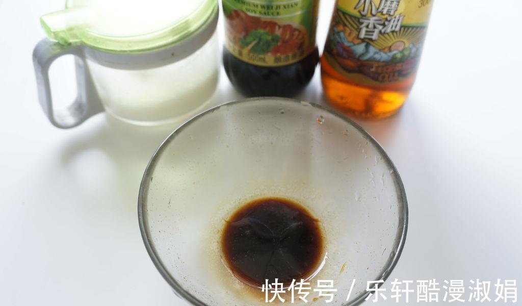 鸡肉|白萝卜鸡肉卷的家常做法，鲜香味美，好吃到根本停不下来