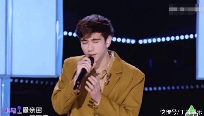 《创4》滤镜有多难看，选手衣服变色不说，颜值直播比正片高几倍