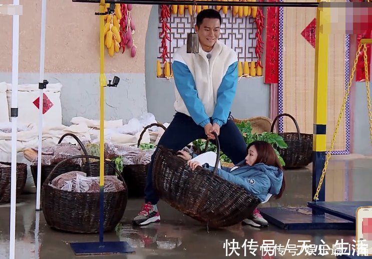李晨|别人都将女生放筐里称重，唯独郑恺不同，瞧见他操作：是个狠人