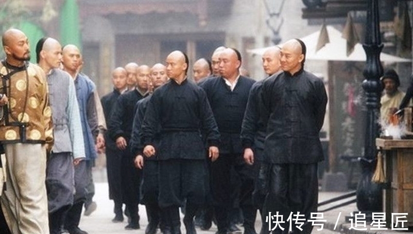 李广亨$著名镖师李广亨遇劫匪,他把眼睛一闭,为何劫匪就东倒西歪放他走