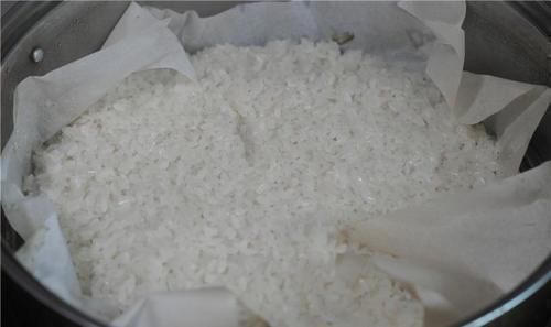 米饭新做法,儿子着了迷,天天吃不够,5分钟上桌,我特乐意做!