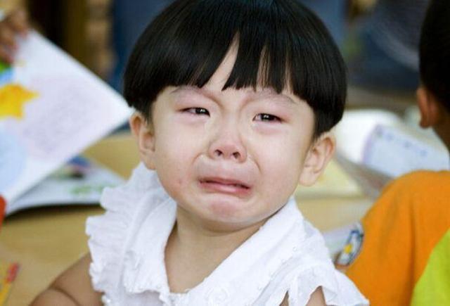 父母|“龚”姓爸爸给儿子取名没考虑谐音,老师上课点名时,不敢叫出口