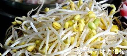 这道菜|豆芽和此物一起煮,每天吃一盘,头发黑了,炎症没了,男女可试试