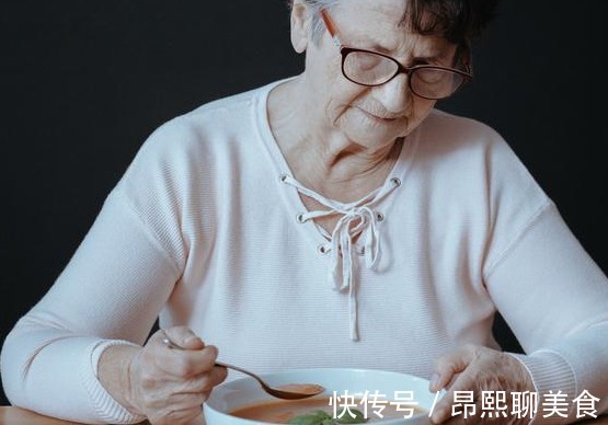 柯坪芜菁|52岁女子肠癌晚期！医生肠癌曾经给你3次机会，你本该抓得住