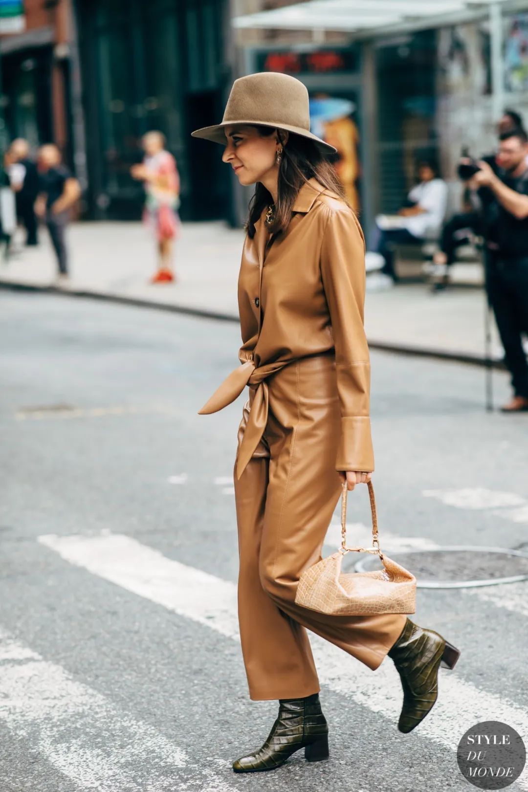 tone|如何实现一衣多穿？你只需要件衬衫