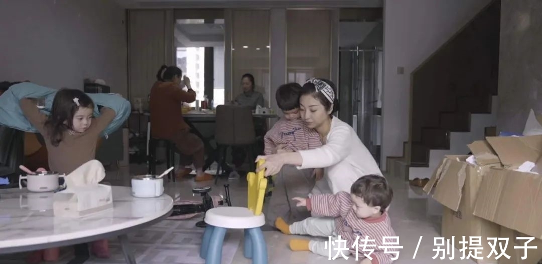 单身妈妈|美女模特试管生下3胞胎,每月花销10万元:遇到合适的人也不结婚