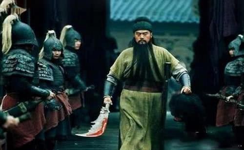 高超|张飞本是一介屠夫,关羽本是卖枣的,两人高超的武艺都是跟谁学的?