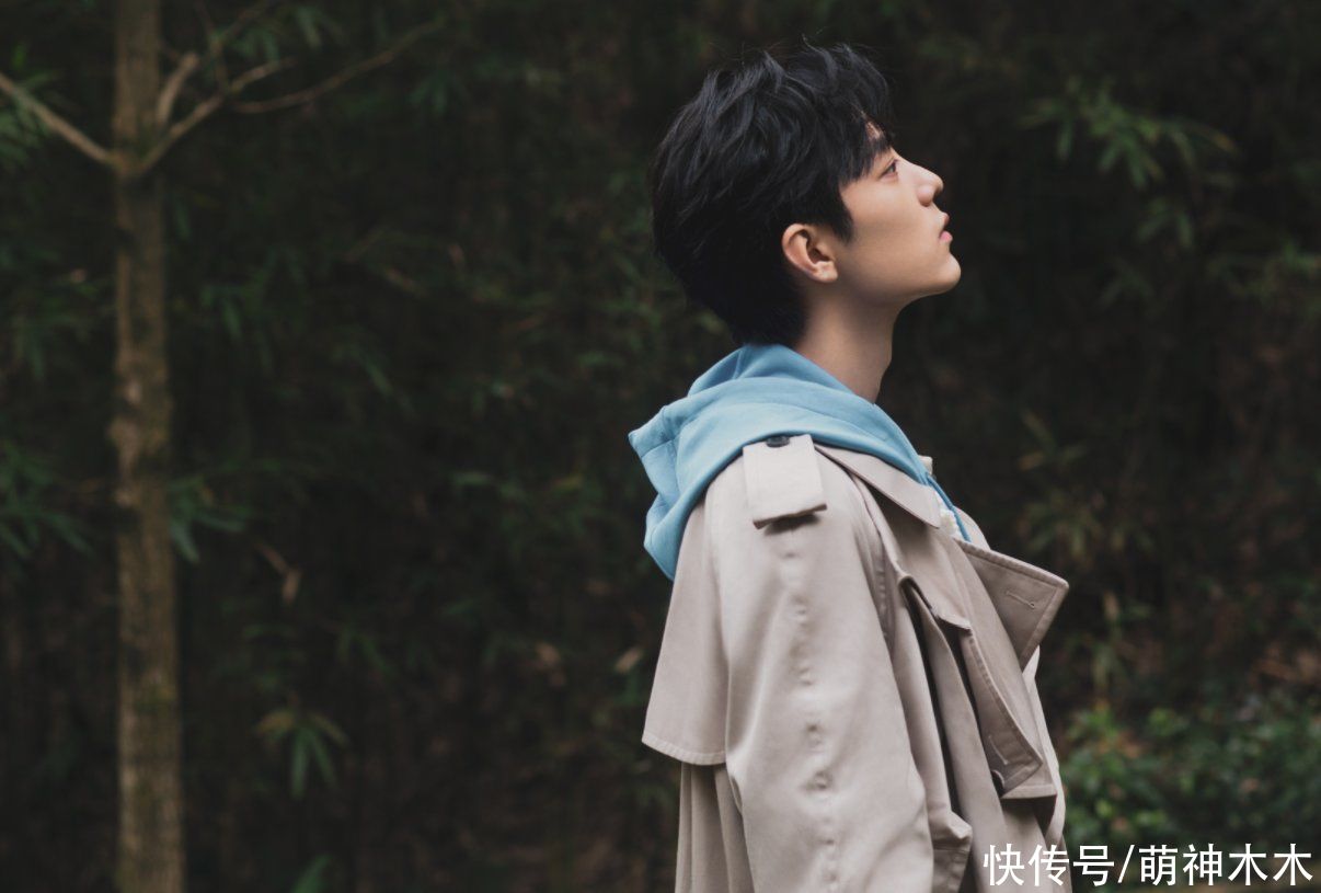 肖战《奇妙之城》接地气，撸猫开车回忆往事，自曝吃火锅拉肚子