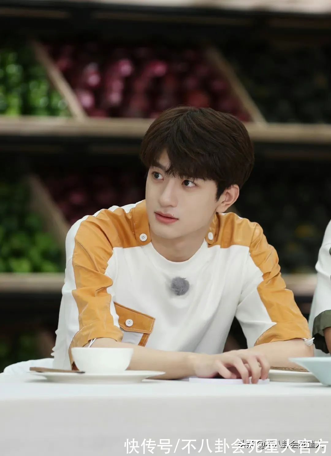 《奔跑吧》开播,“蔡徐坤接班人”长相帅气秒变团宠,镜头还很多