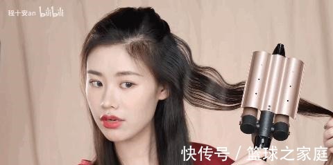 头发 别再披头散发了!这3个发型小技巧显嫩又高级!