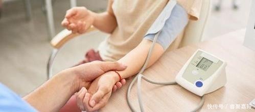 高血压患者|高血压就怕缺钾，长期服用降压药，医生：4类高钾食物要常吃