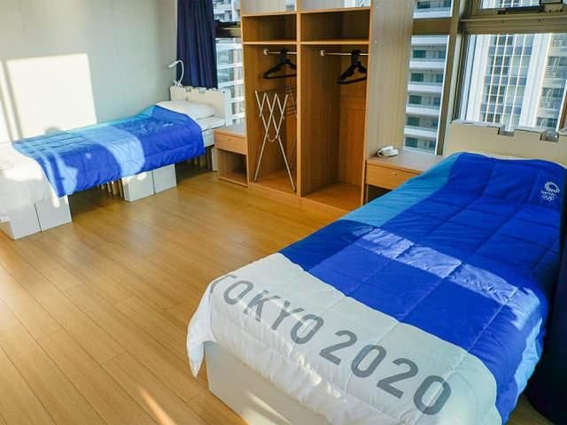 新冠轻症|日本政府让新冠轻症患者回家，遭批：居家疗养实为“在家弃疗”