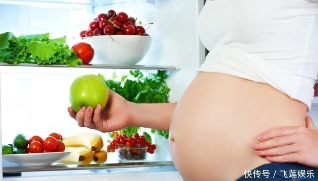 孕期|为何有的宝宝刚出生头发就很浓密,而有的却稀疏不妨一看