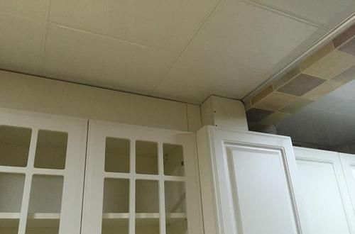 新房|新房木工活完工验收，只是在阳台做了个换季鞋柜竟引得邻居纷纷效