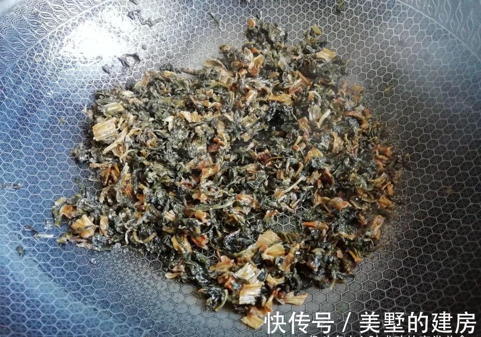 猪油|自从学会做梅干菜肉饼，我家一周吃3次，又香又脆，放凉了也不硬
