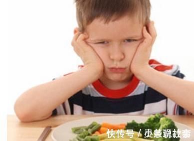 黄金时间|弟弟玩具被抢,向妈妈举报哥哥秘密基地,爸爸:请给孩子完整童年