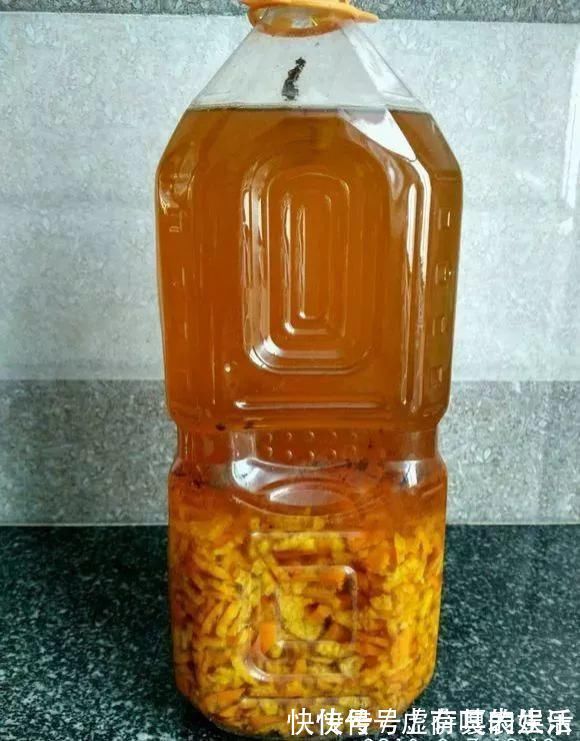 养花|老花匠:扔4种“东西”,就是扔钱,比花肥还好用,不花钱!