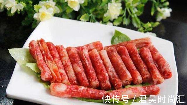 柴瘦|灌香肠时,别直接挂在太阳底下晒,牢记4个诀窍,香肠又香又入味