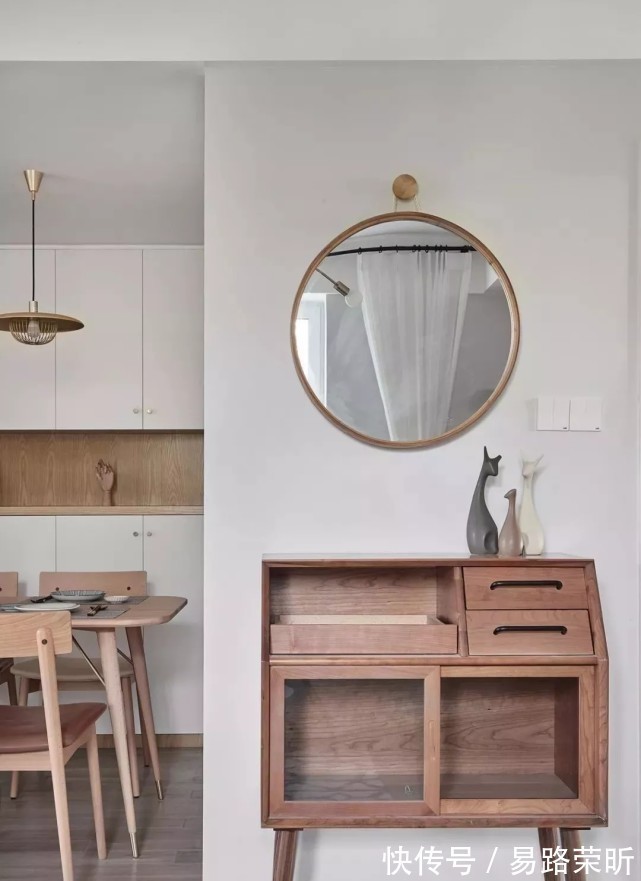 通透明亮|平淡无奇的89㎡小户型,将其客餐厅全开放,瞬间变得美貌又明亮!